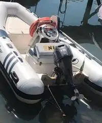 Gommone Legar 330 con motore Yamaha 15 cv Gommone Legar 330 con motore Yamaha 15 cv