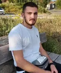 Operaio Edile e Lavapiatti Operaio Edile e Lavapiatti