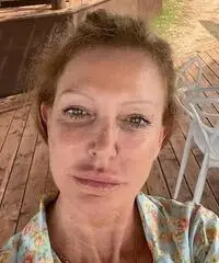 Addetta alle vendite. Commesssa Addetta alle vendite. Commesssa