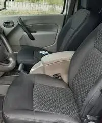 Kangoo isotermico coibentato Kangoo isotermico coibentato