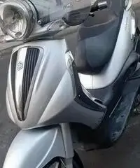 Piaggio Beverly 300 - 2010 Piaggio Beverly 300 - 2010