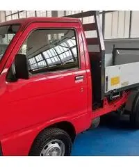 Piaggio Quargo allestito con cassone ribaltabile r